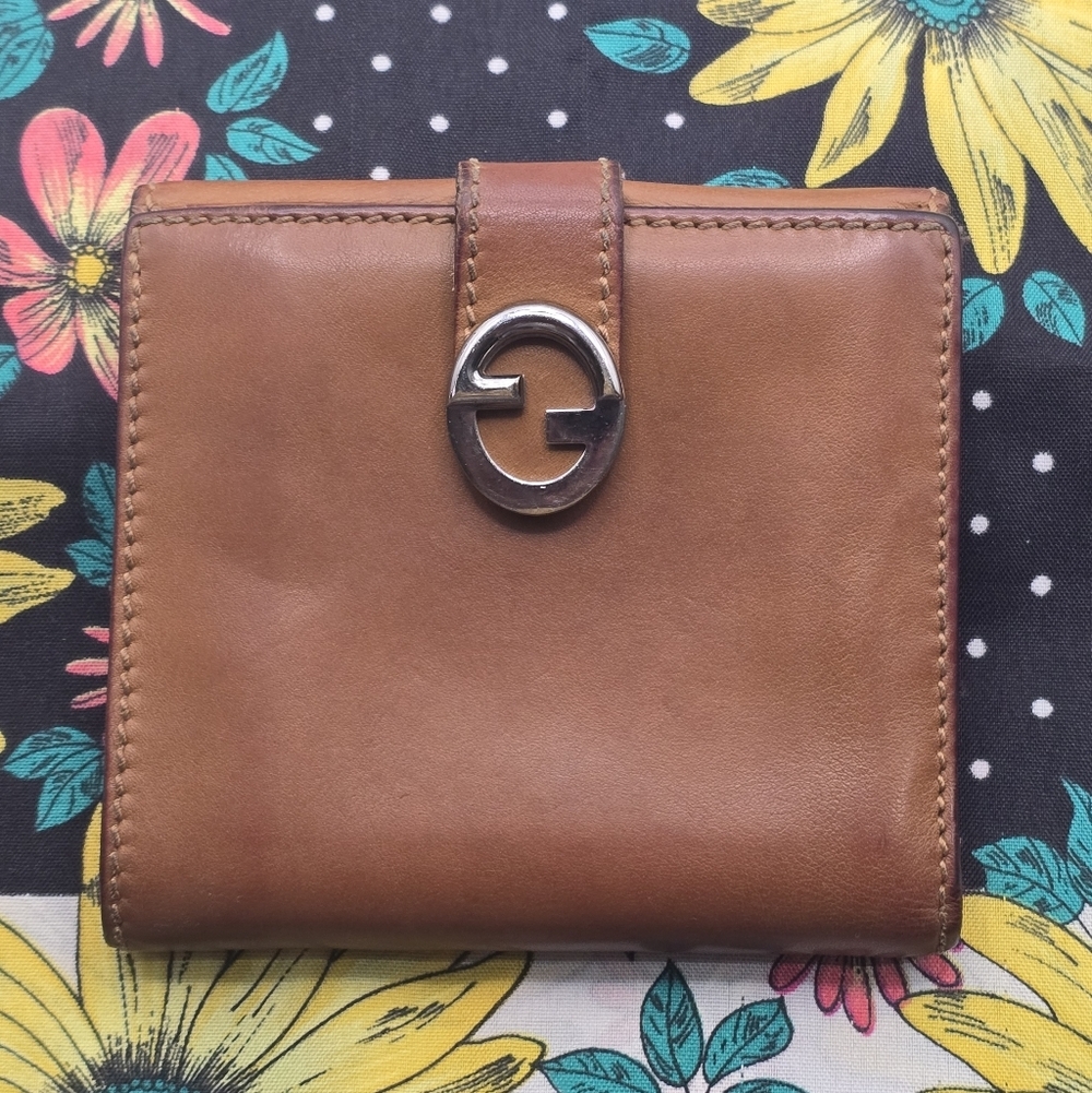 Gucci Brown Leather Bifold Wallet with Interlocking GG Logo